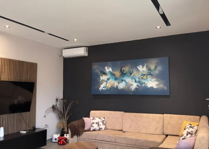 Adrians * Rrushkull (Durres)